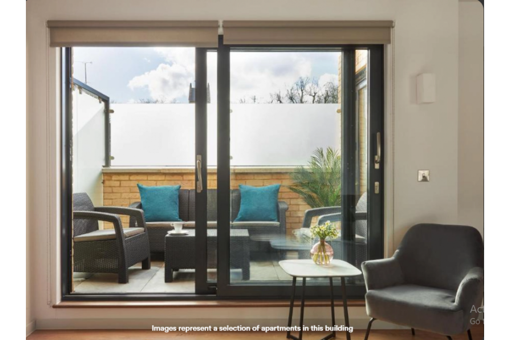 One-Bedroom and Two-Bedroom Corporate Apartments - Hammersmith Mews, W6 0PA, London