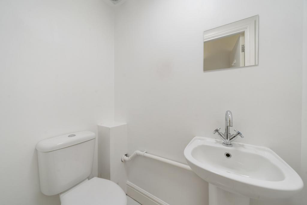 One-Bedroom Flat to Rent – 52 Long Lane, 44A Cloth Fair, Farringdon, London EC1A 7JQ