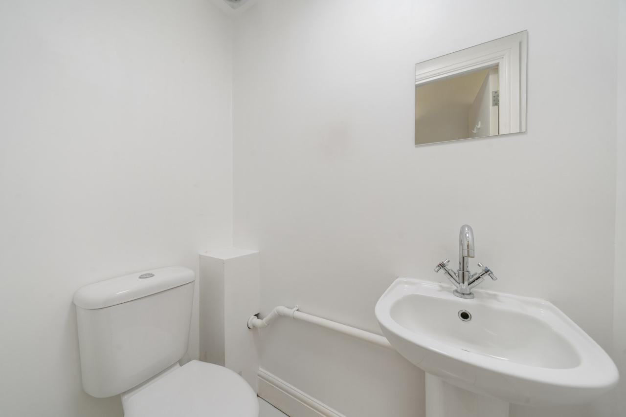 One-Bedroom Flat to Rent – 52 Long Lane, 44A Cloth Fair, Farringdon, London EC1A 7JQ