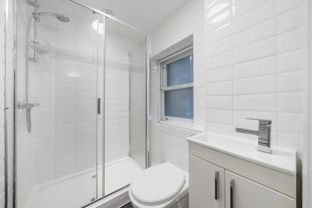 One-Bedroom Flat to Rent – 52 Long Lane, 44A Cloth Fair, Farringdon, London EC1A 7JQ