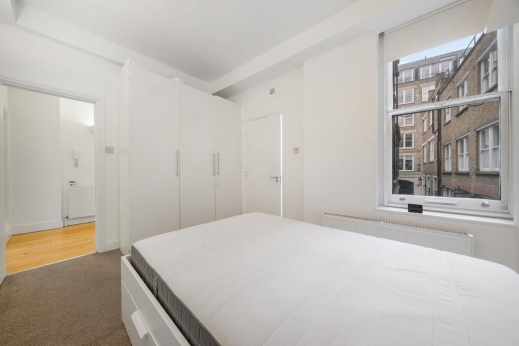 One-Bedroom Flat to Rent – 52 Long Lane, 44A Cloth Fair, Farringdon, London EC1A 7JQ