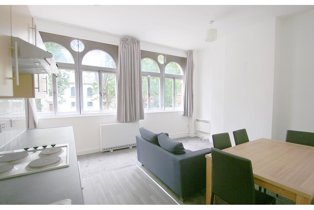 Two-Bedroom Flat to Rent – 92A Old Street, Flat 5, Clerkenwell, London EC1V 9AY