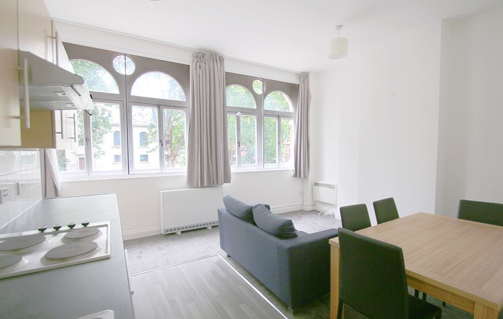 Two-Bedroom Flat to Rent – 92A Old Street, Flat 5, Clerkenwell, London EC1V 9AY