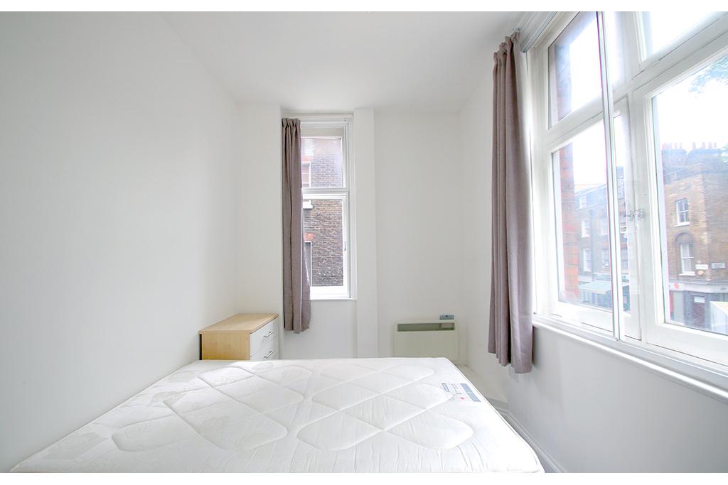 Two-Bedroom Flat to Rent – 92A Old Street, Flat 5, Clerkenwell, London EC1V 9AY