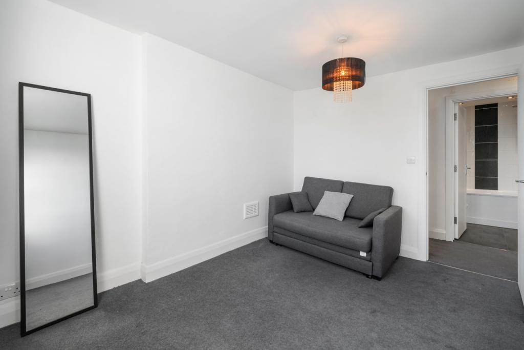 One-Bedroom Flat to Rent – 238 Upper Street, Islington, London N1 9RU