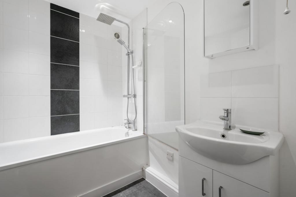 One-Bedroom Flat to Rent – 238 Upper Street, Islington, London N1 9RU