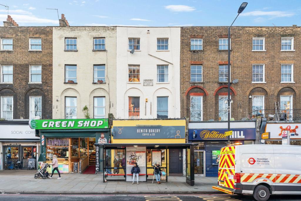 One-Bedroom Flat to Rent – 238 Upper Street, Islington, London N1 9RU