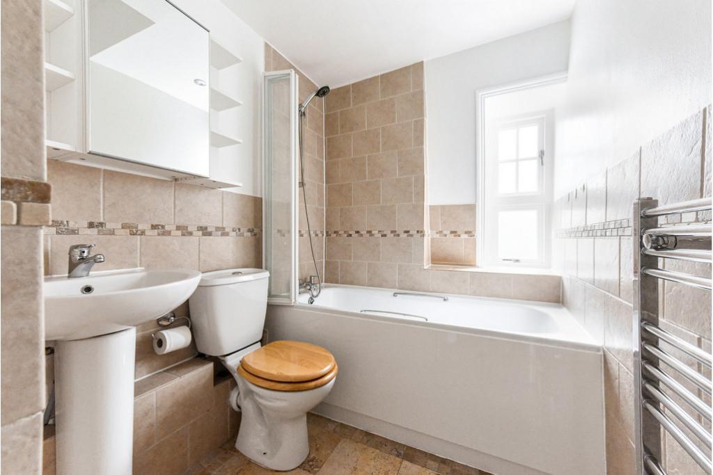 Two-Bedroom Flat to Rent – 21 Cavendish Buildings, Gilbert Street, Mayfair, London W1K 5HJ