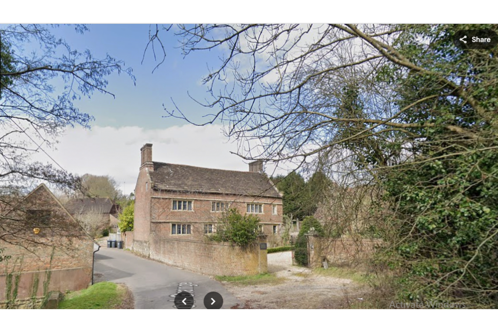 0.10-Acre Development Plot in Haywards Heath – Former Utility Site Opportunity