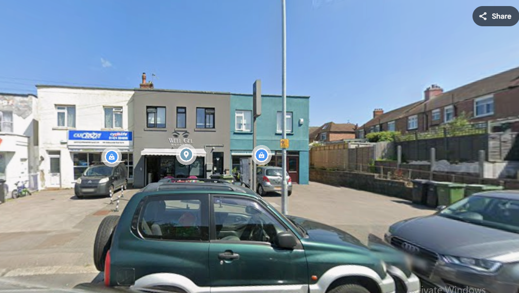 Freehold Mixed-Use / Conversion Opportunity – Substantial Building on Key Coastal Arterial Route