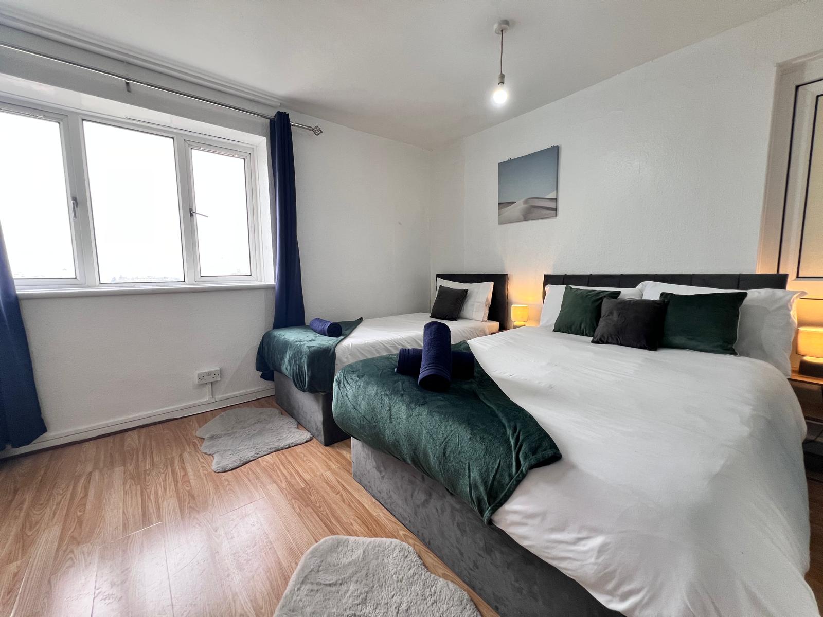 High-Yield Zone 1 Investment – 3-Bed Apartment Configured for 5 Occupants Near London Bridge