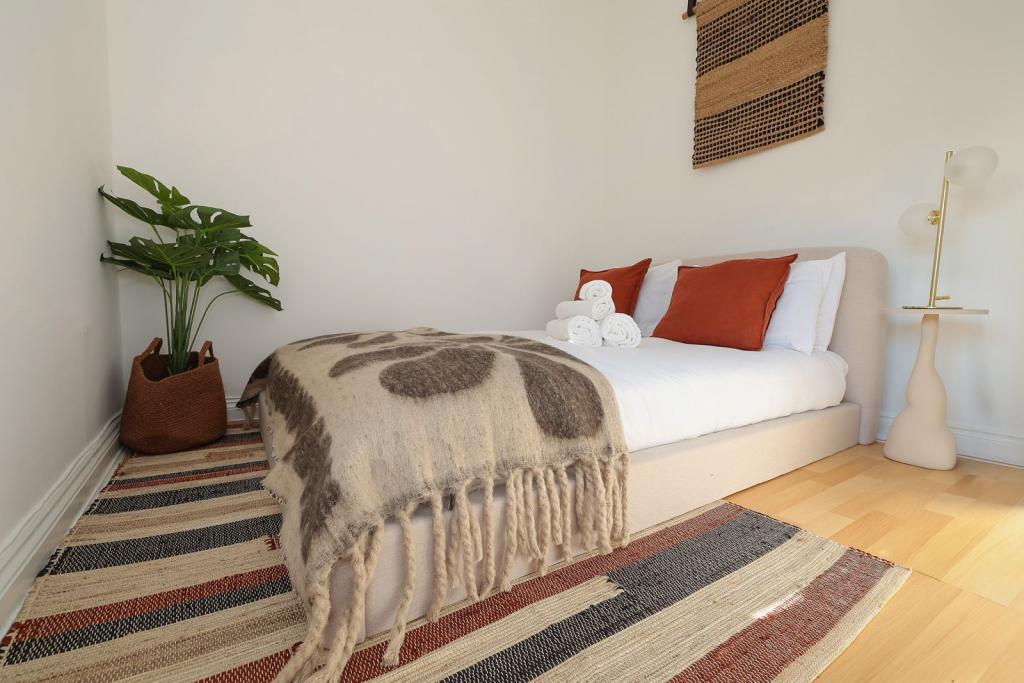 Ultra-Prime Paddington Opportunity – 2 x Turnkey Apartments Steps from Transport Links