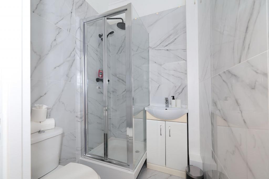 Ultra-Prime Paddington Opportunity – 2 x Turnkey Apartments Steps from Transport Links