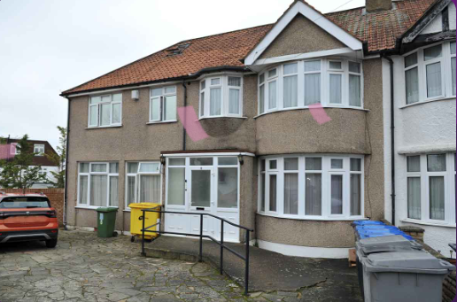 High-Demand Supported Living Investment – 6-Bedroom Property with En-Suite Configuration