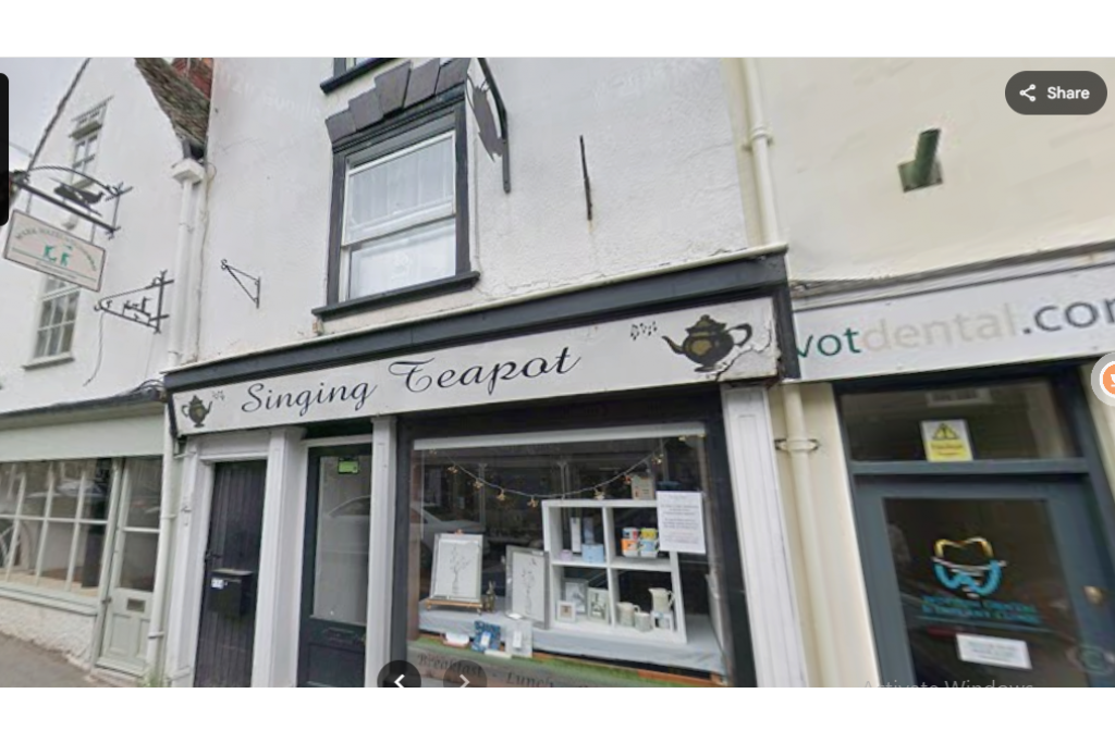 Former / Existing Community Clinic in Affluent Cotswold-Edge Market Town