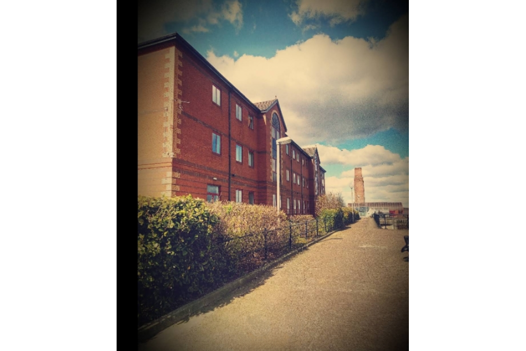 Waterfront Office & Redevelopment Opportunity – Landmark 3-Storey Buildin