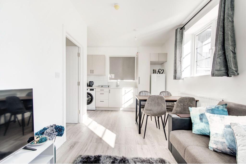 Brixton R2SA Opportunity – 2 x Fully Furnished 2-Bed Apartments | £2,350 PCM Each