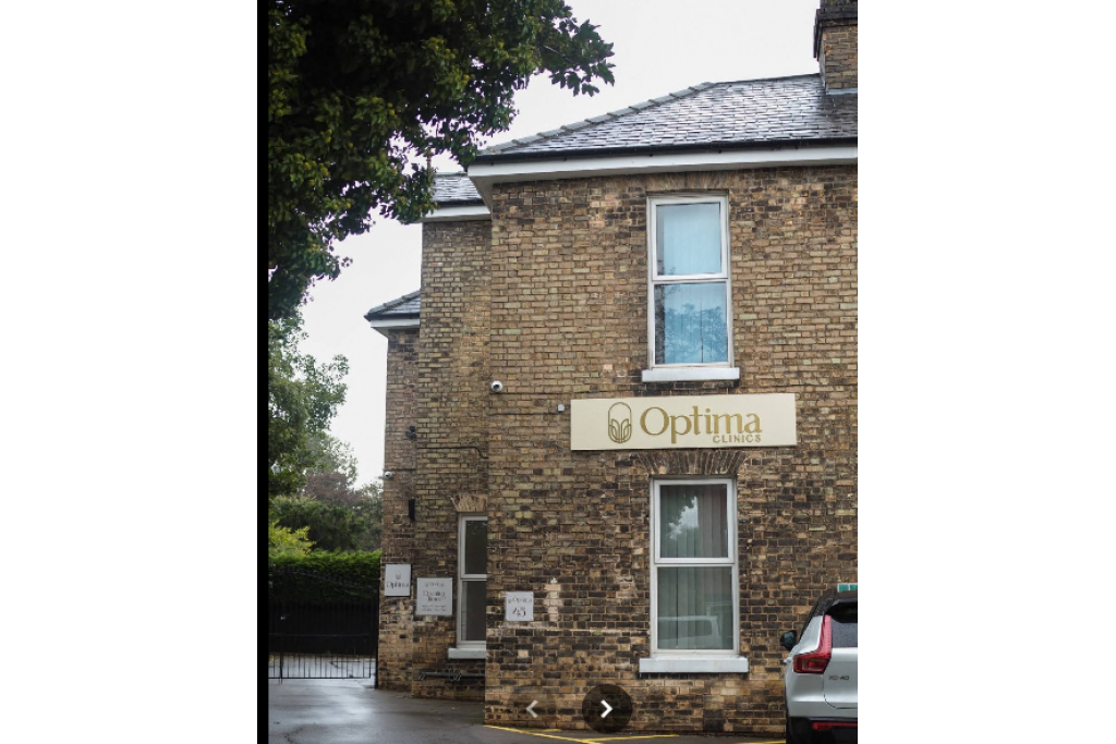 Prime Village Conversion Opportunity – Former Clinic in Cottingham (HU16)