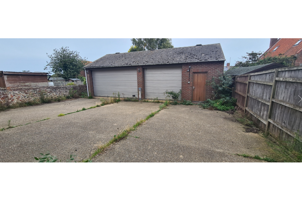 Coastal Coastguard Station with Boutique Redevelopment Potential – Wells-next-the-Sea