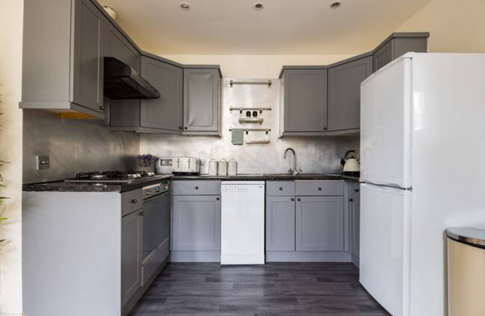 Ground Floor 2-Bed Apartment – R2SA / Company Let Opportunity in West Kensington (W14)