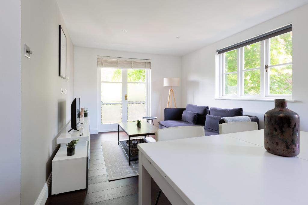 Premium 2-Bed / 2-Bath Apartment – R2SA / Company Let in Fulham (SW6)