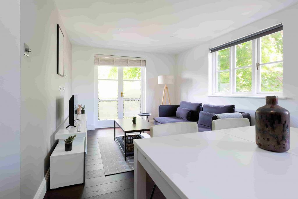 Premium 2-Bed / 2-Bath Apartment – R2SA / Company Let in Fulham (SW6)