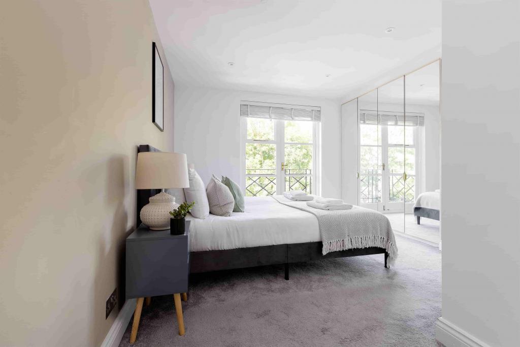 Premium 2-Bed / 2-Bath Apartment – R2SA / Company Let in Fulham (SW6)