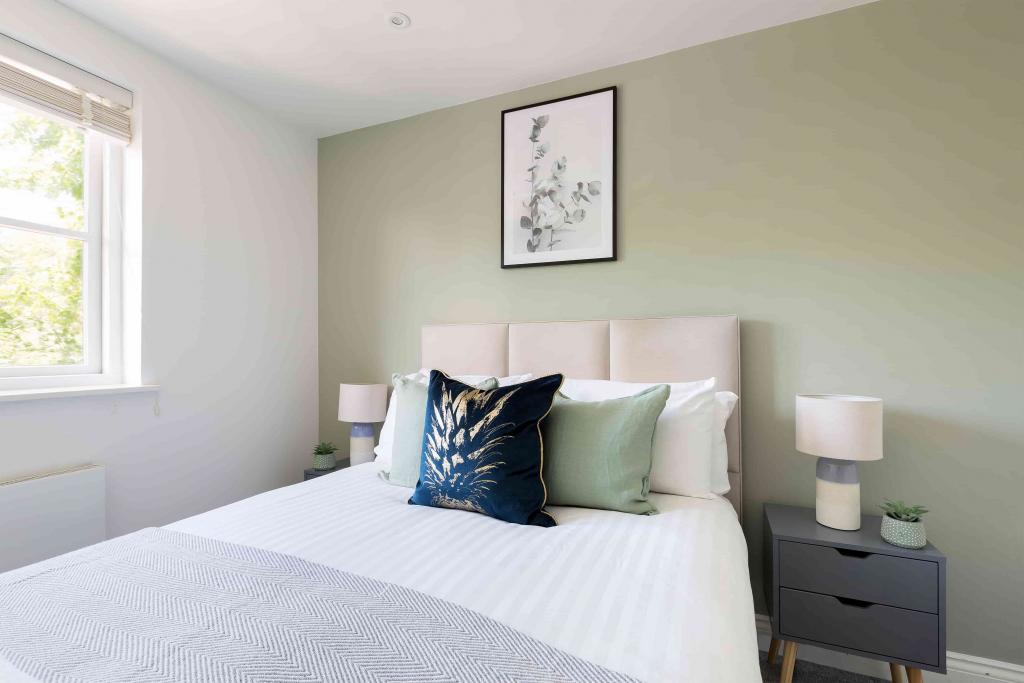 Premium 2-Bed / 2-Bath Apartment – R2SA / Company Let in Fulham (SW6)