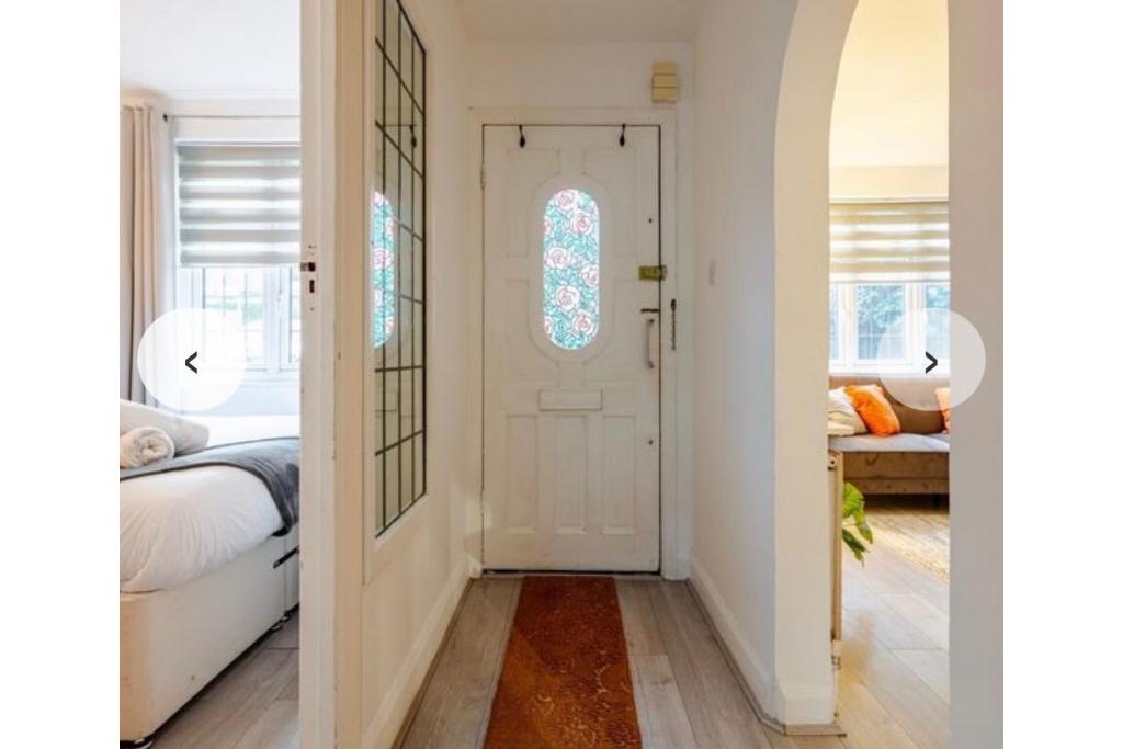 2-Bed Apartment on High Road – R2SA / Company Let Opportunity in North London (N20)