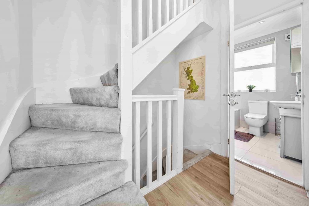 2-Bed / 2-Bath Apartment – R2SA / Company Let Opportunity in East London (E10)