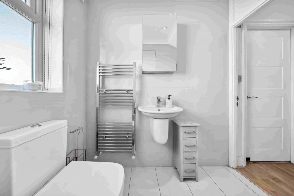 2-Bed / 2-Bath Apartment – R2SA / Company Let Opportunity in East London (E10)