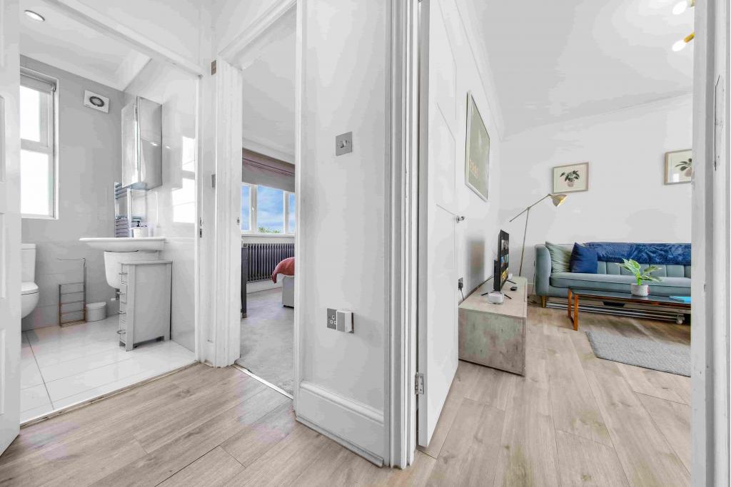 2-Bed / 2-Bath Apartment – R2SA / Company Let Opportunity in East London (E10)