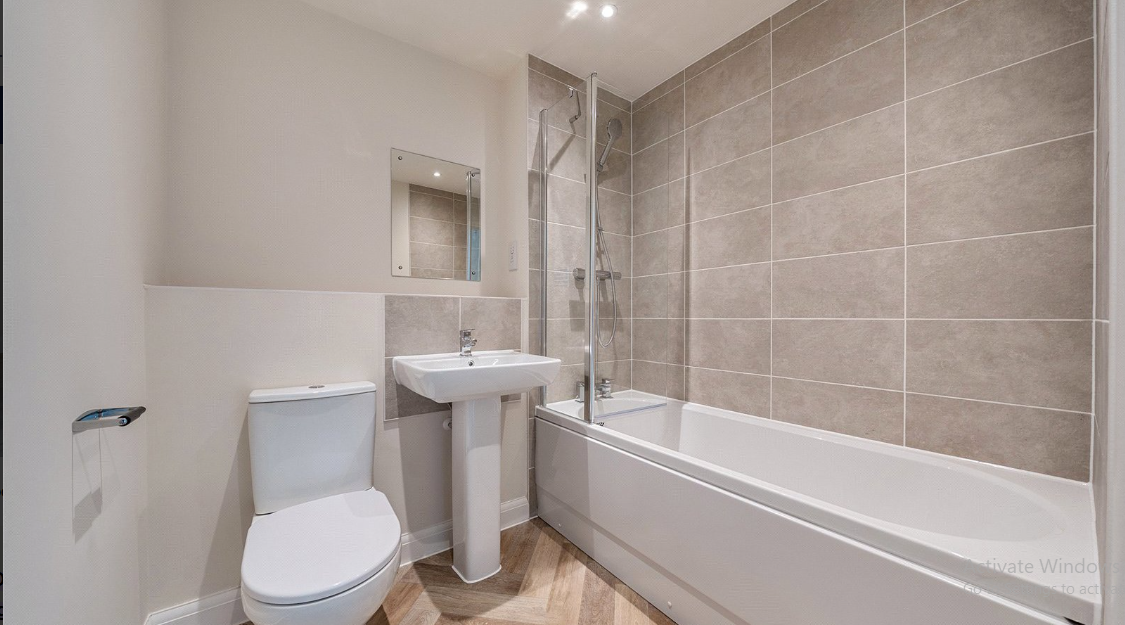 Gated Cambridge Portfolio – 7 New Houses (4–5 Beds) with Zero Deposit & Flexible Strategy