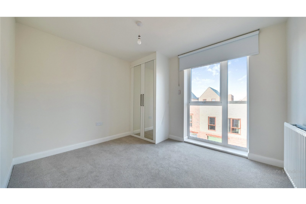 Gated Cambridge Portfolio – 7 New Houses (4–5 Beds) with Zero Deposit & Flexible Strategy