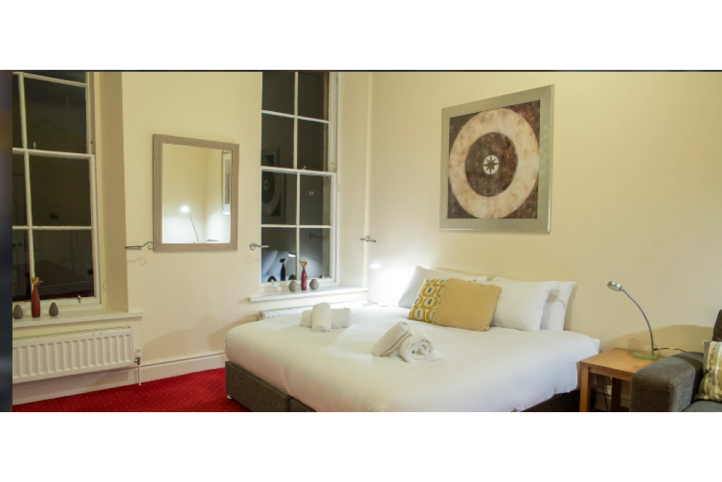 The Knighton Hotel – Historic Retreat in the Heart of Knighton