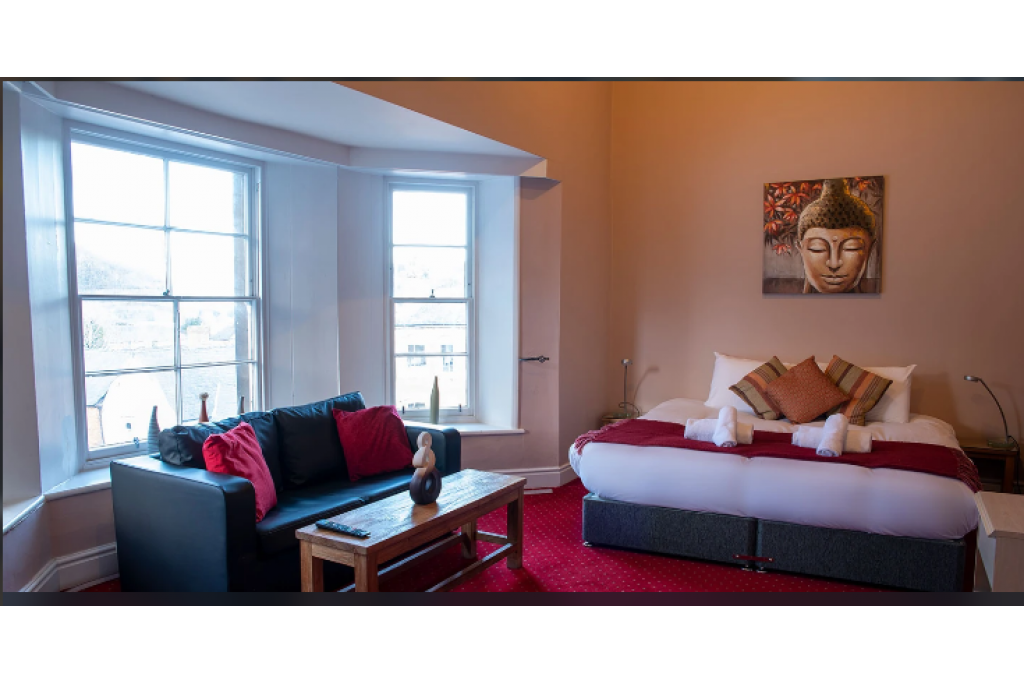 The Knighton Hotel – Historic Retreat in the Heart of Knighton