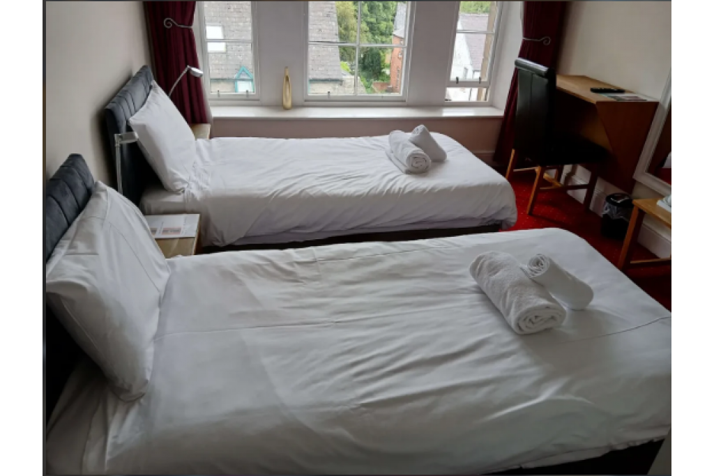 The Knighton Hotel – Historic Retreat in the Heart of Knighton