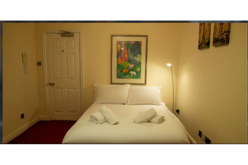 The Knighton Hotel – Historic Retreat in the Heart of Knighton