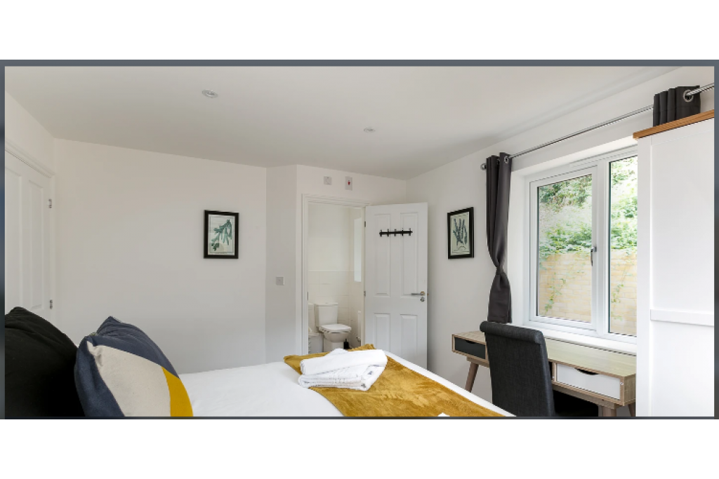 Hertford Serviced Apartments - Modern Comfort in Historic Hertford