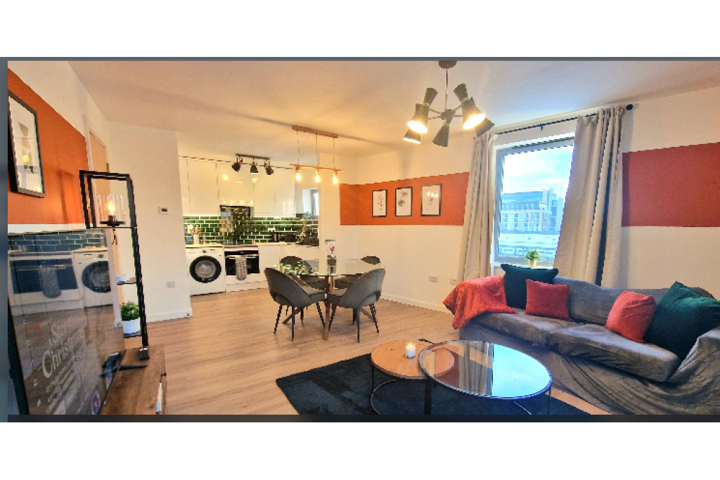 Luxury Station Apartment - Stylish and Convenient 2-Bedroom Flat in Cambridge