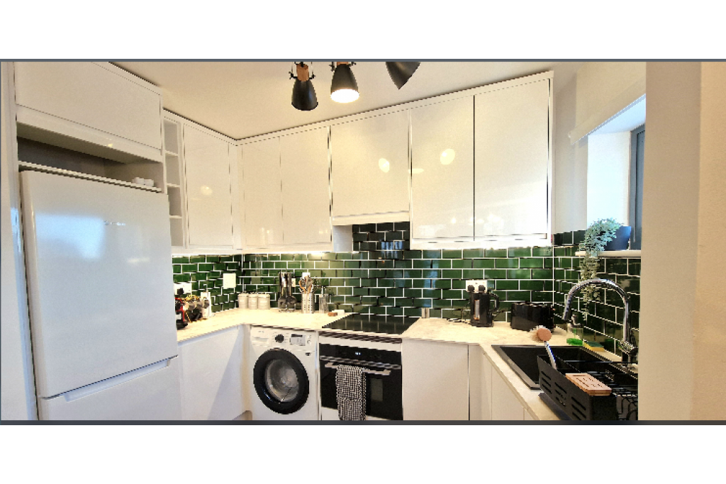 Luxury Station Apartment - Stylish and Convenient 2-Bedroom Flat in Cambridge