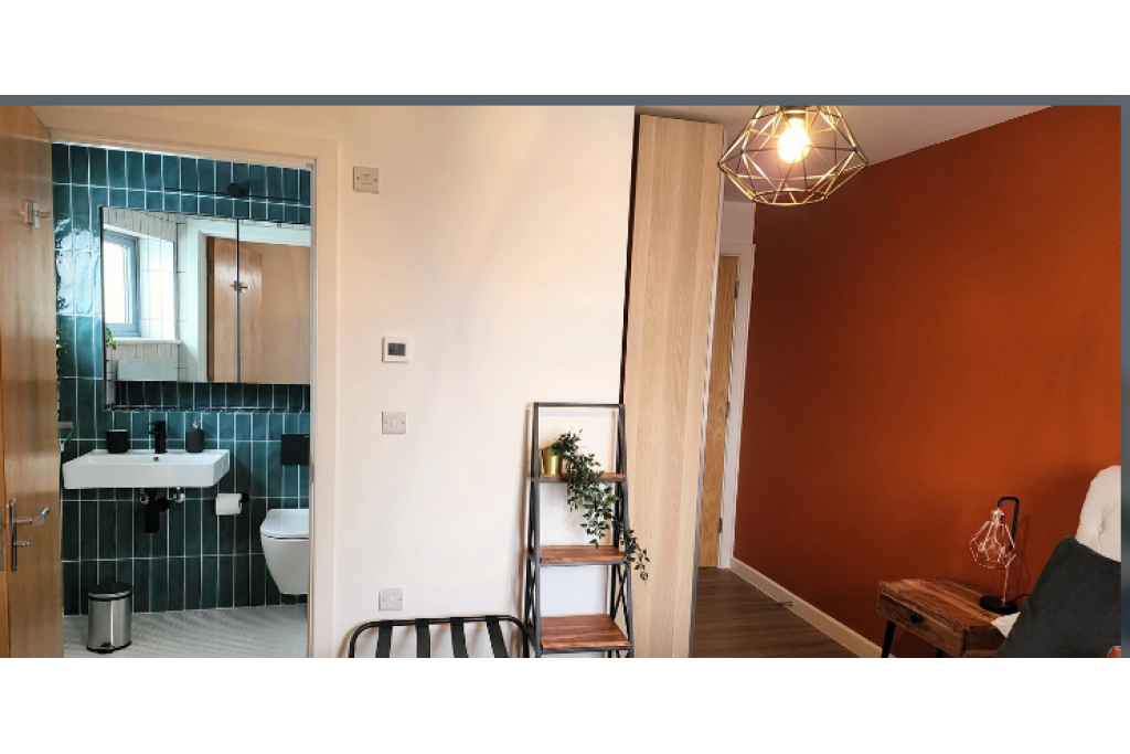 Luxury Station Apartment - Stylish and Convenient 2-Bedroom Flat in Cambridge