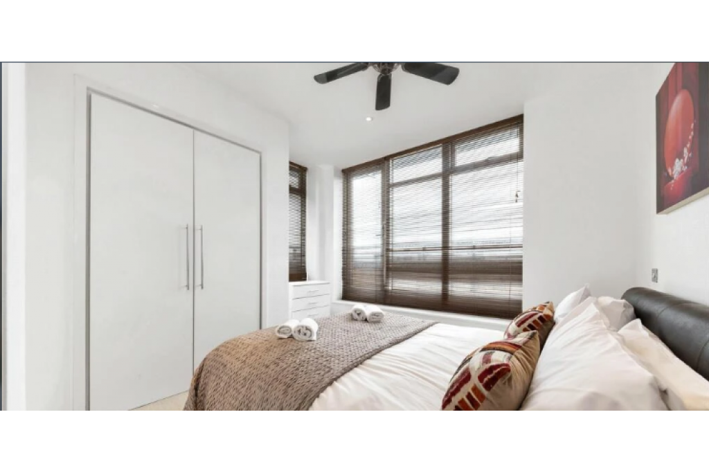 The Luxurious Penthouse – Modern Elegance in Cambridge