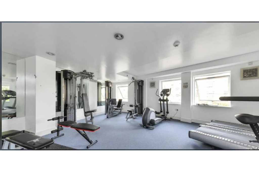 The Luxurious Penthouse – Modern Elegance in Cambridge