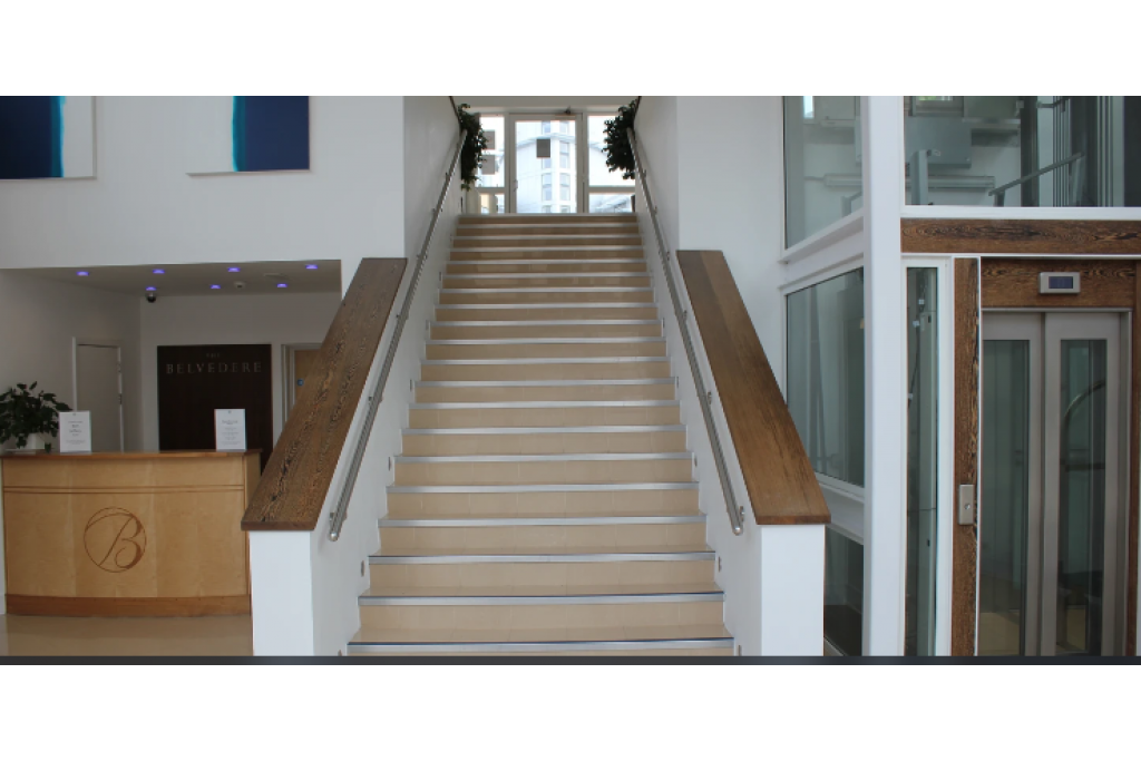 The Luxurious Penthouse – Modern Elegance in Cambridge