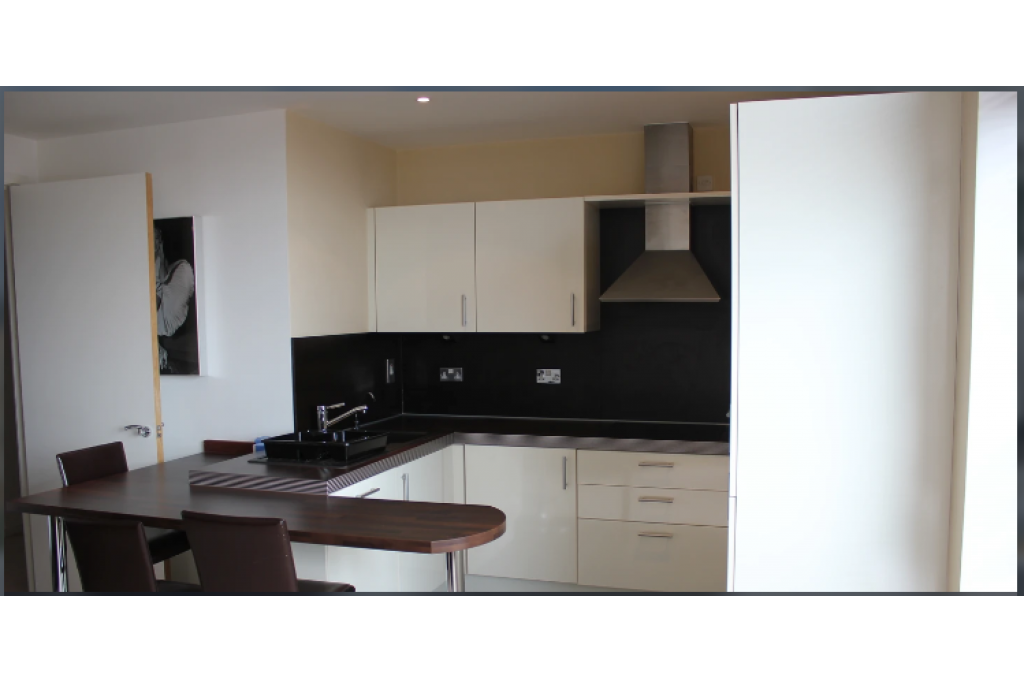 The Luxurious Penthouse – Modern Elegance in Cambridge