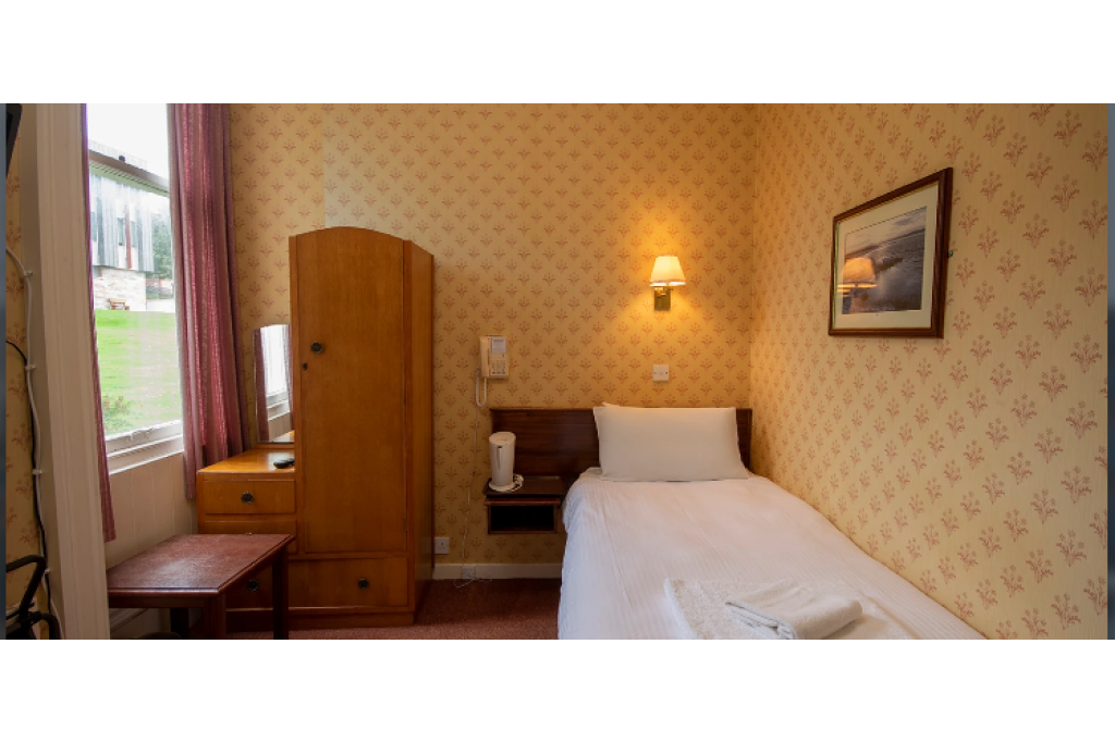 The Stromness Hotel – Historic Charm with Stunning Harbour Views