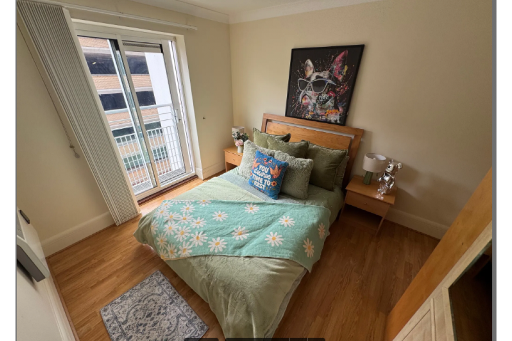 Spacious Double Room – Canary Wharf, E14 – £1,150