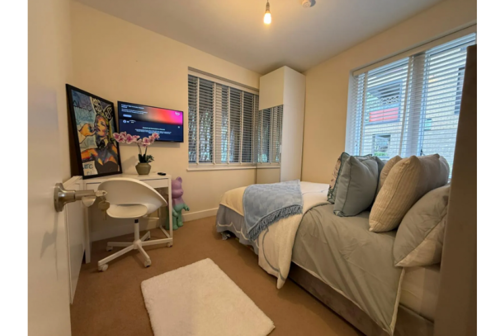 Double Room – Greenwich – Hankins House, SE10 – £925