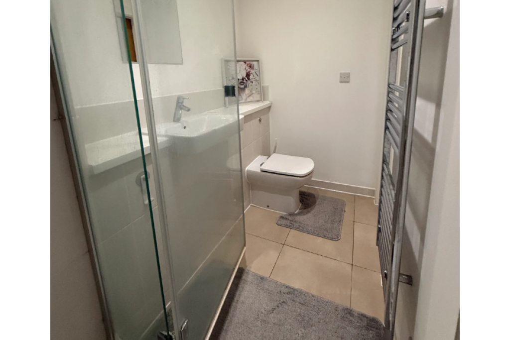 Ensuite Room – Greenwich – Babbage Point, SE10 9FA